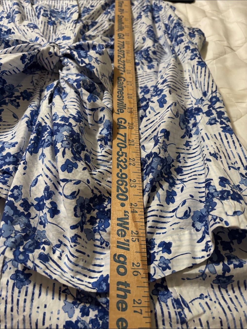 Kaari Blue White and Blue Floral Tie-Front Tank - Picture 5 of 6